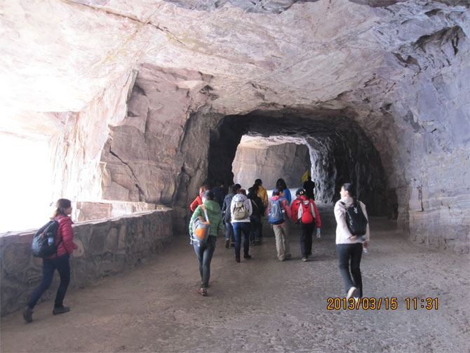 快進(jìn)地道！